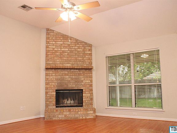 2nd image of 102 Meadowbrook Dr