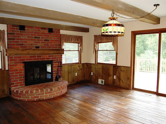 4th image of 3302 Paint Creek Dr