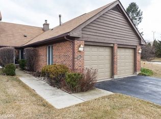 4109 Picardy Dr, Northbrook, IL 60062