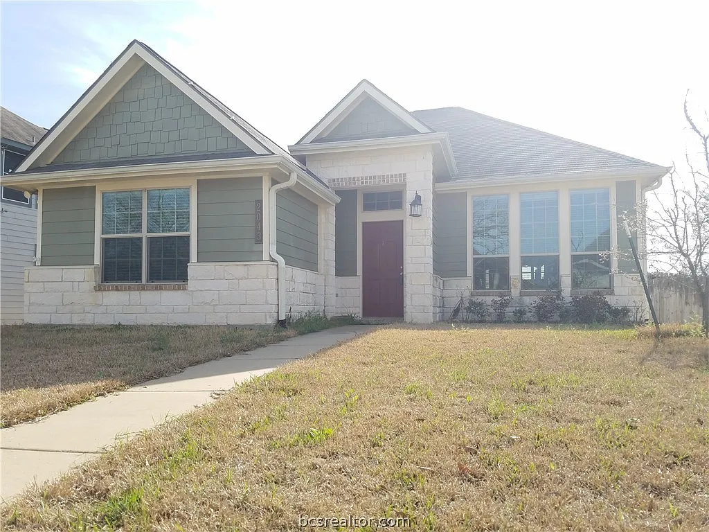 Building Photo - 2043 Autumn Lake Dr