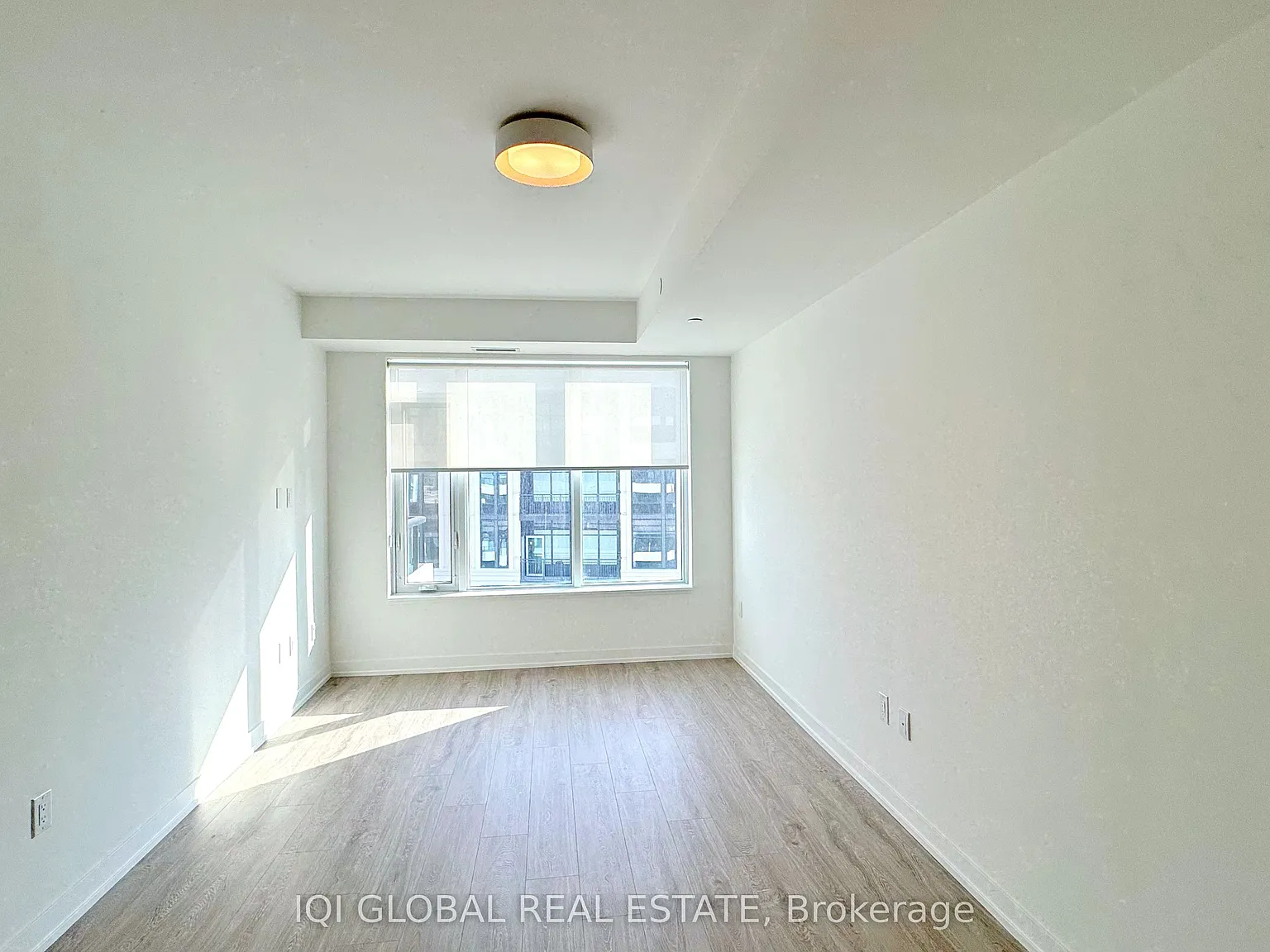1 bed, $2,048 — Photo 3