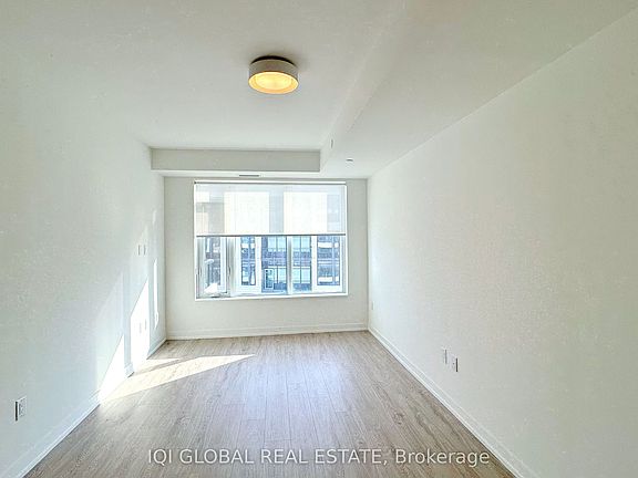 3rd image of 2485 Eglinton Ave W #1007