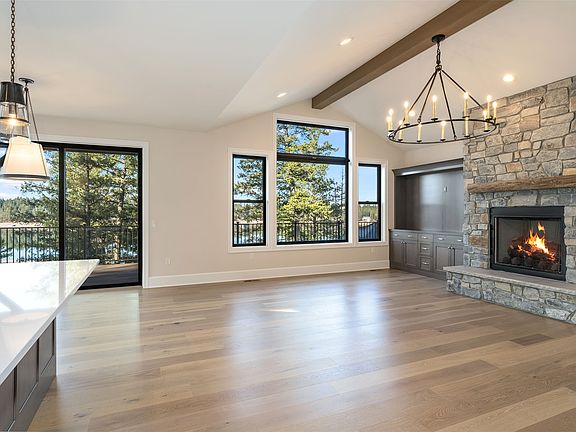 2nd image of 198 Blaine Lakeshore Dr