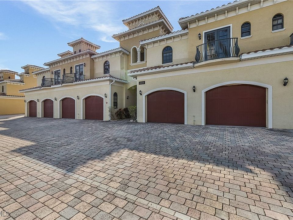 2nd image of 4820 SW 17th Pl #6