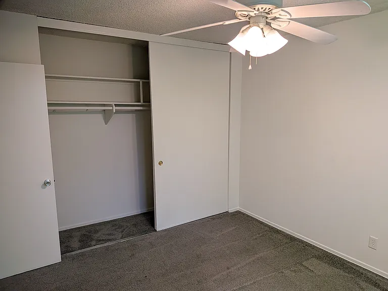 132 S Hayworth Ave #8 — Photo 18
