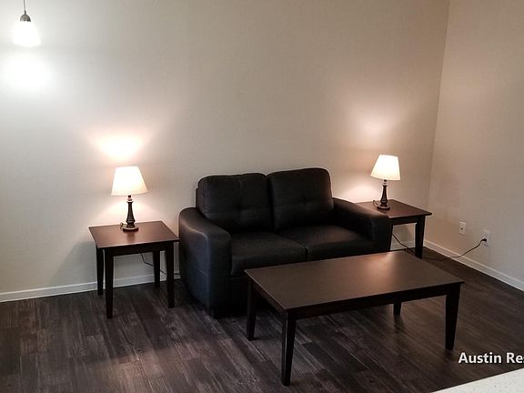 3rd image of 6009 N Lamar Blvd #307