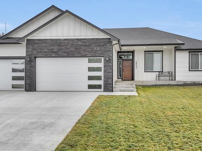 60842 Lake Spokane Dr, Nine Mile Falls, WA, 99026