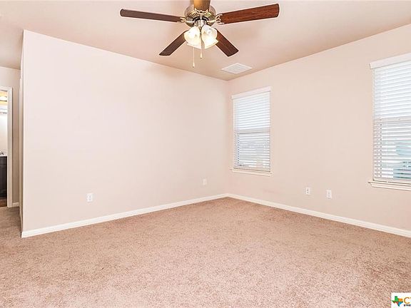 5th image of 126 Fort Griffin Dr