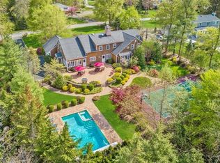 7 Nottingham Rd, Livingston, NJ 07039