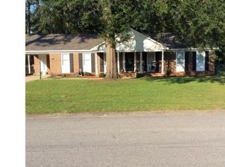 523 Cecil St, Fayetteville, NC 28312