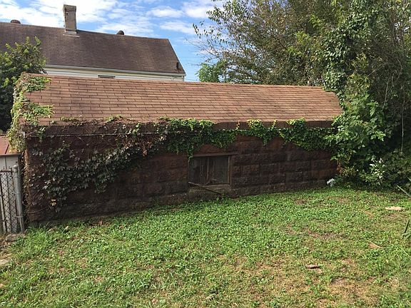 3rd image of 316 Vine St