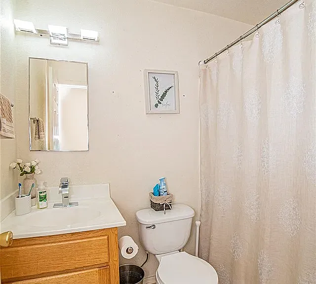 5435 E 30th Pl — Photo 12