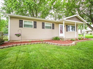1022 Carlson Dr, Burton, MI 48509