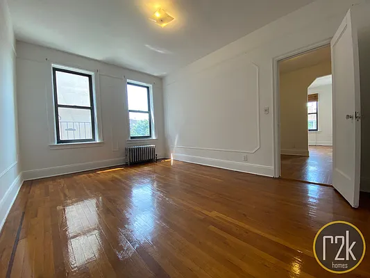 Rented by Realty 2000 Corp | media 19