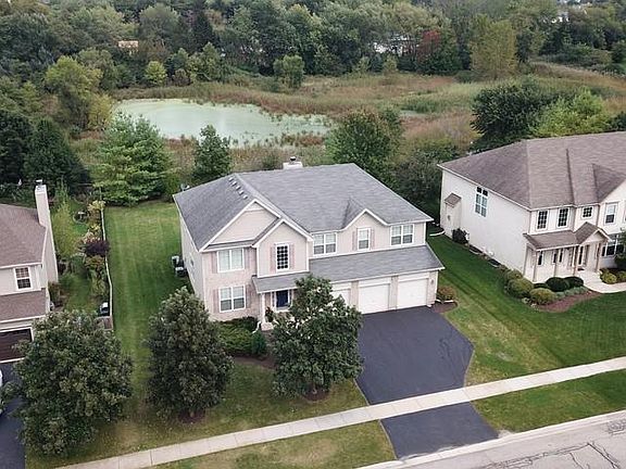 4th image of 1213 Pine Tree Dr