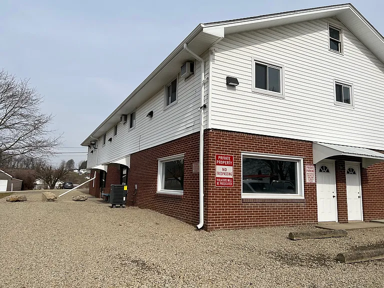 309 W Main St — Photo 14