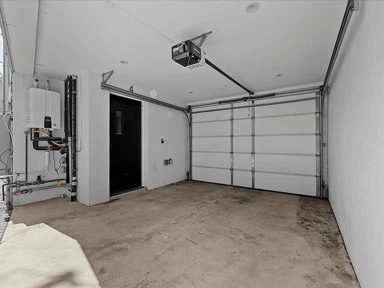 1348 S Burnside Ave #4 — Photo 17