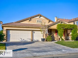 13724 Beaconsfield Ln, Corona, CA 92880