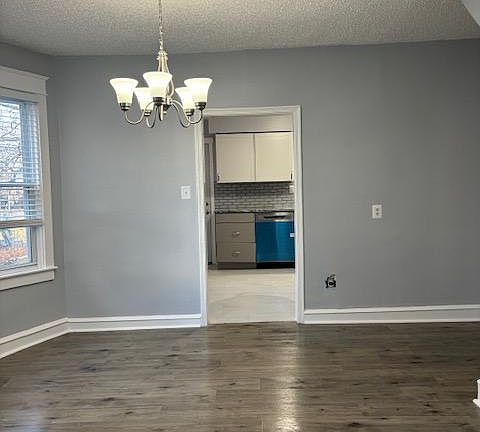 4th image of 924 Bedford Ave
