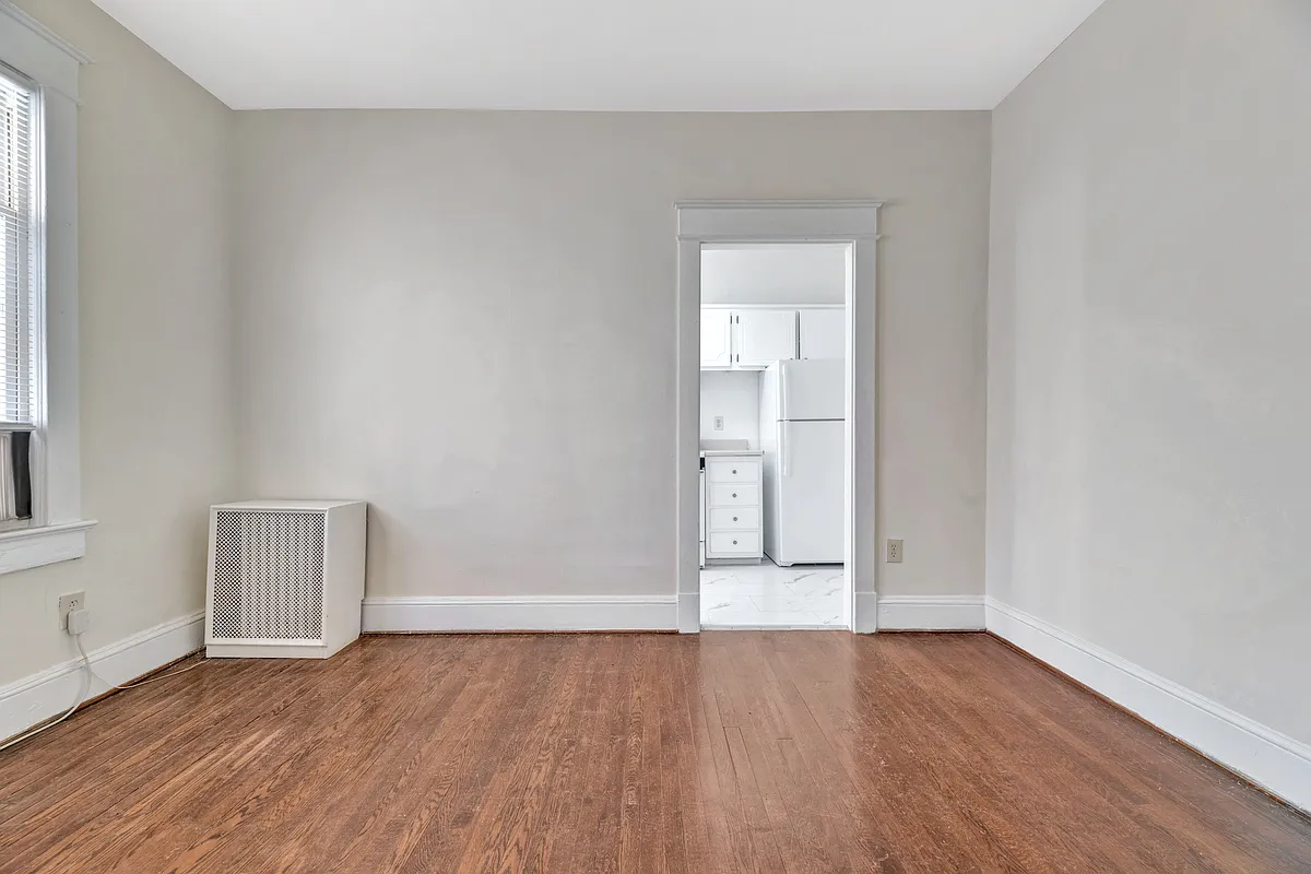 Building Photo - 221 Constitution Ave NE #22