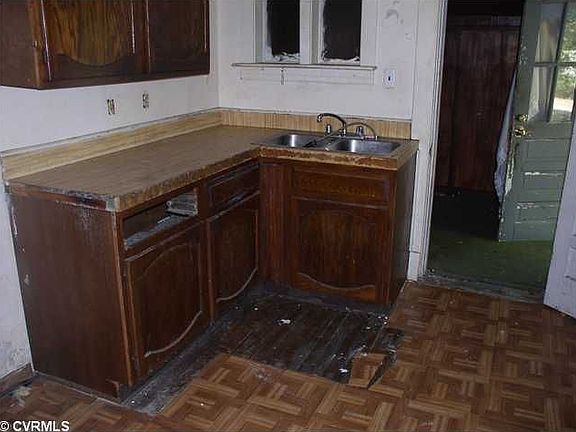 3rd image of 203 E Beal St