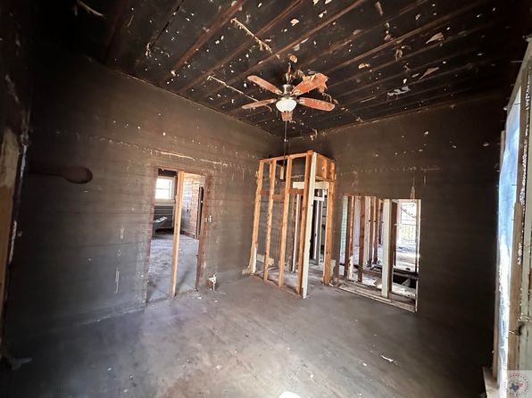 1402 Garland Ave, Texarkana, AR 71854