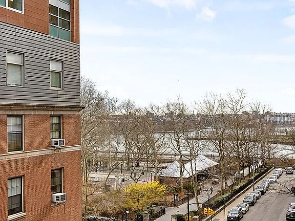 5th image of 538 E 84th St APT 5C