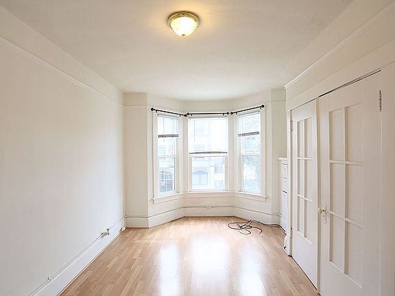3rd image of 1670 Clay St APT 8