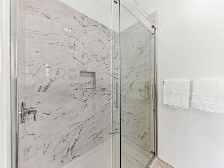 68 Craven St #208 — Photo 23