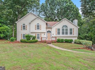 119 Springwater Trce, Woodstock, GA 30188