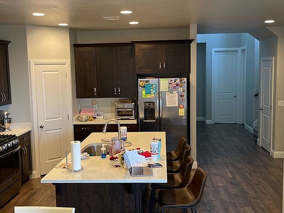 2nd image of 1047 N Casitas Hill Loop
