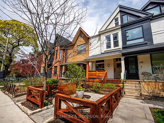 3rd image of 477 Roxton Rd