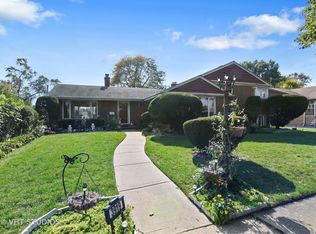 3919 Brummel St, Skokie, IL 60076