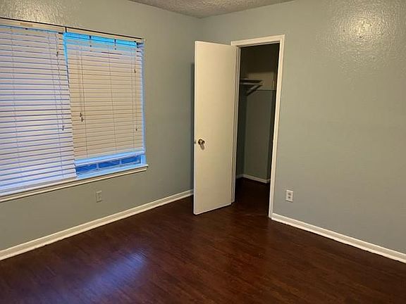 5th image of 1454 Gentle Bend Dr