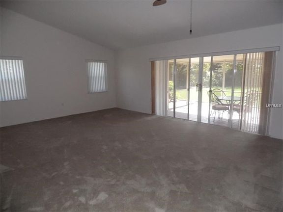 2nd image of 10117 Carrington Ct