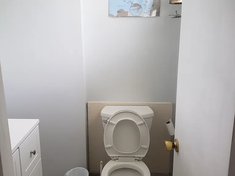 1/2 bath