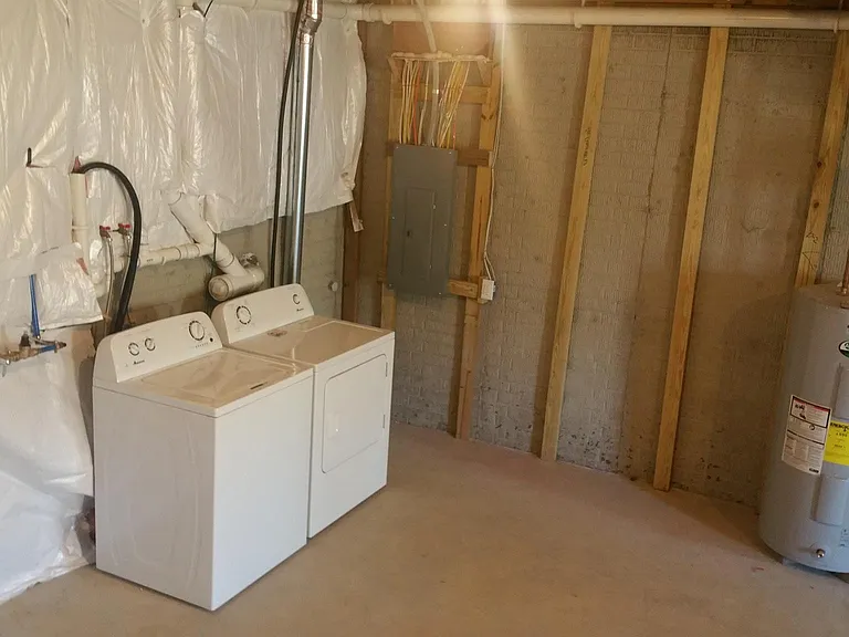 Sunpointe Townhomes — Photo 10