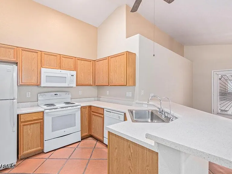 8190 W Behrend Dr — Photo 6