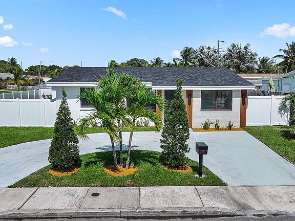 5th image of 3349 El Vedado Court