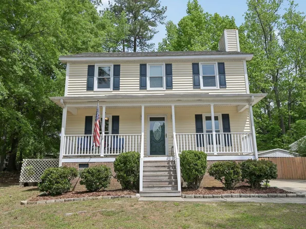 300 Hutchins Dr, Garner, NC 27529