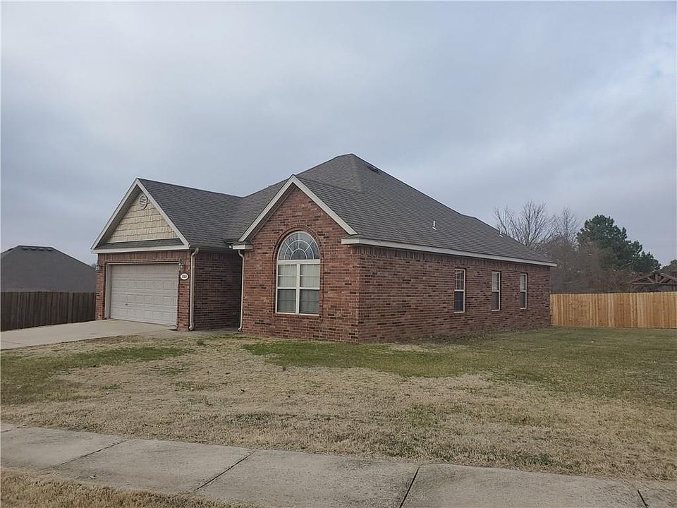 1st image of 1311 N Cannondale Dr
