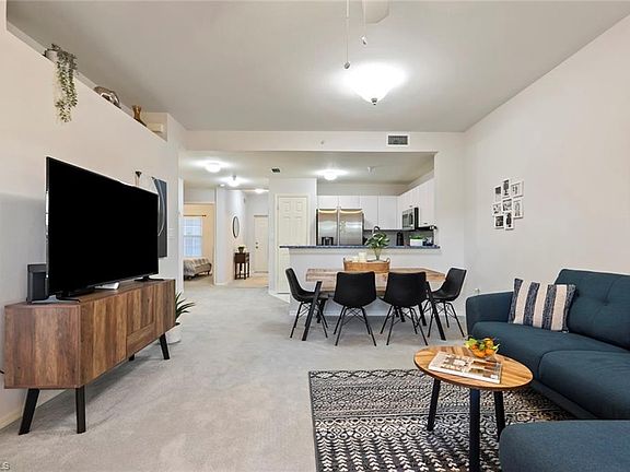4th image of 4450 Botanical Place Cir APT 303