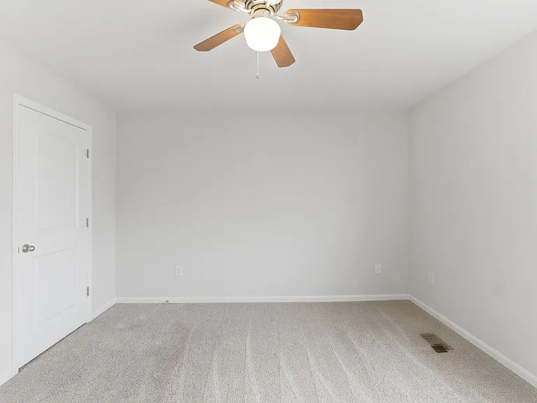 293 Magellan Dr — Photo 18