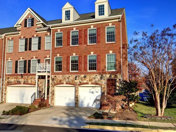 4555 Gossamer Way, Fairfax, VA 22033