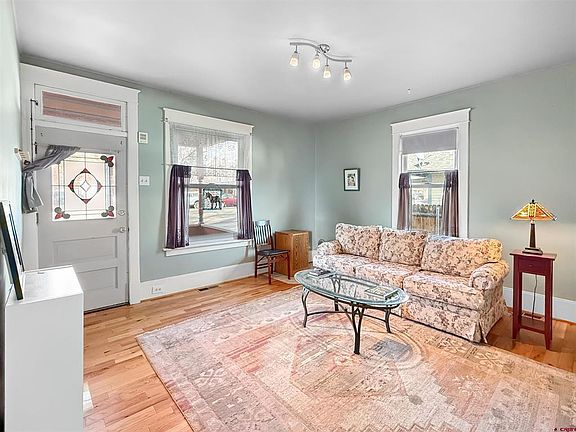 4th image of 241 Orchard Avenue