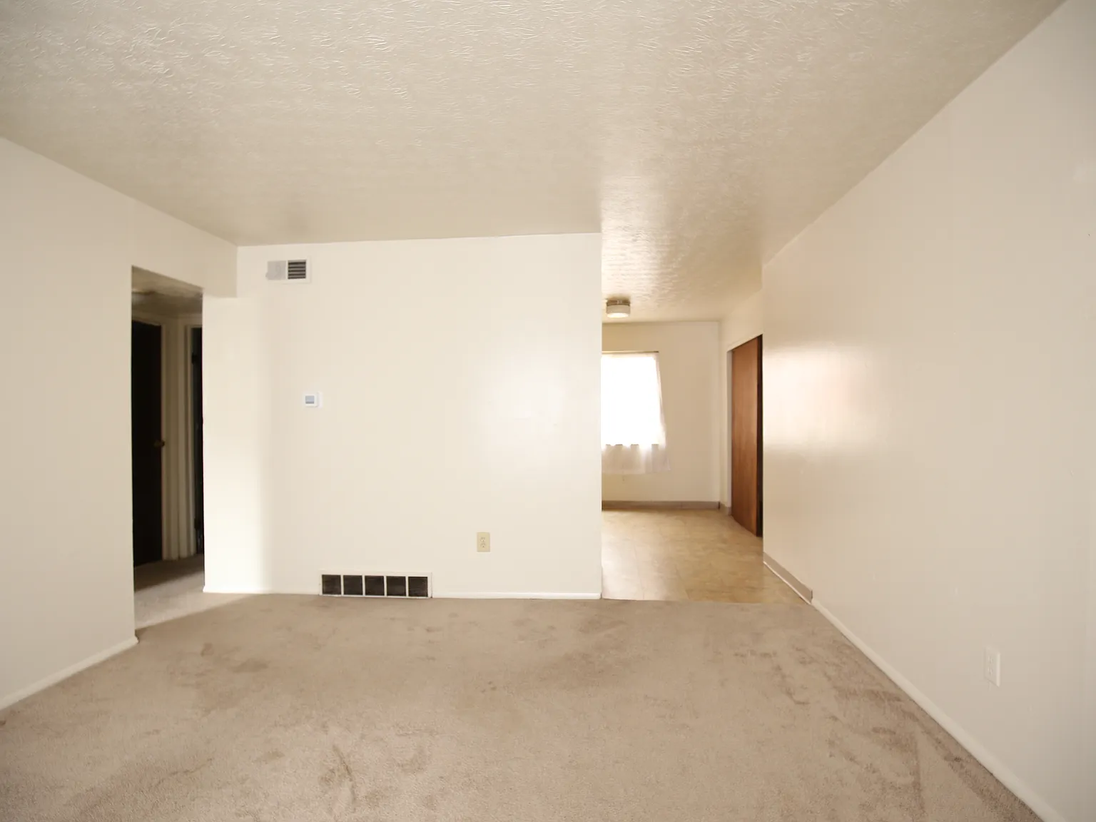 2 bed, 650 sqft, $925 — Photo 2