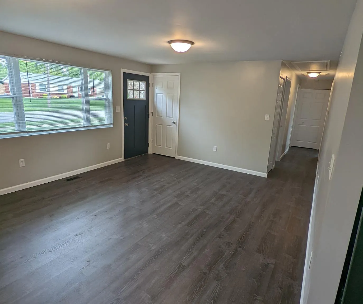 616 Skyles Rd — Photo 3
