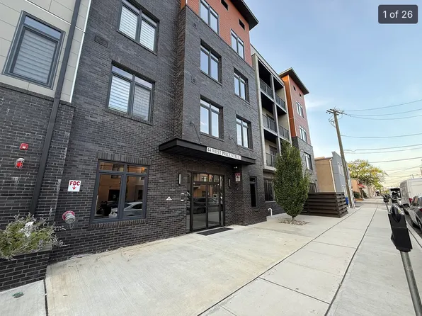 44 W Price St #211, Linden, NJ 07036