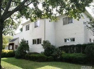772 Carman Ave, Westbury, NY 11590