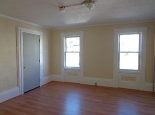 67 Austin St APT 1, Worcester, MA 01609